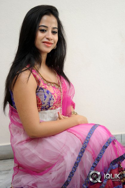 Swathi-Deekshith-at-Ladies-and-Gentlemen-Movie-Song-Launch